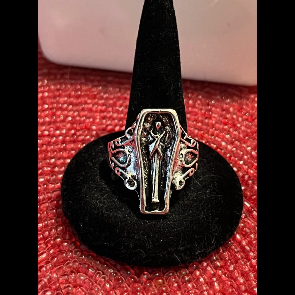 NEW! Gothic Emo Silver Vampire Nosferatu Coffin Adjustable Ring